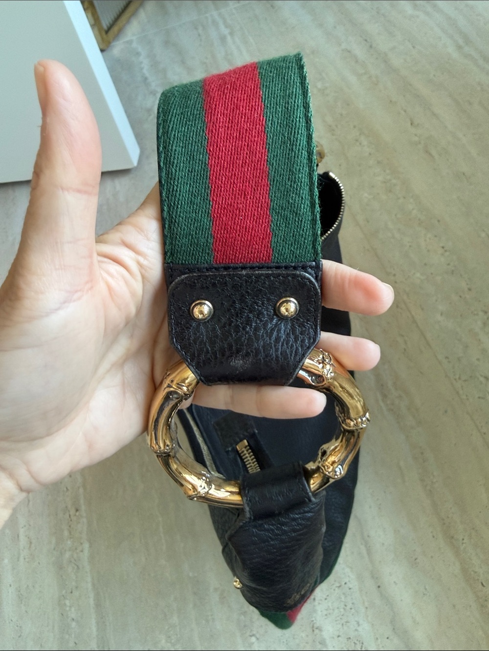 GUCCI Pebbled Leather Bamboo Ring Medium Hobo Bag - Picture 4 of 6